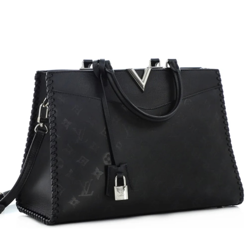 Authentic Louis Vuitton Very Zipped Tote  & Very Wallet